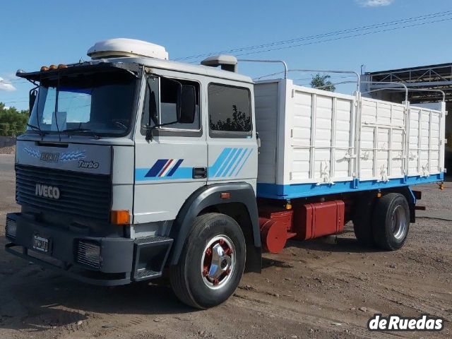 Camión Fiat Iveco